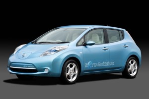 Nissan-Leaf-meno-di-30.000-euro-per-la-prima-auto-elettrica-a-emissioni-zero-per-il-mercato-di-massa-01