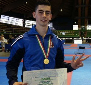 1449749201-0-al-karateka-giuseppe-panagia-il-premio-padua-2015